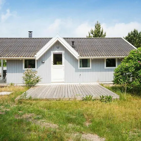 Two-bedroom Holiday In 5 Сasa de vacaciones Ebeltoft